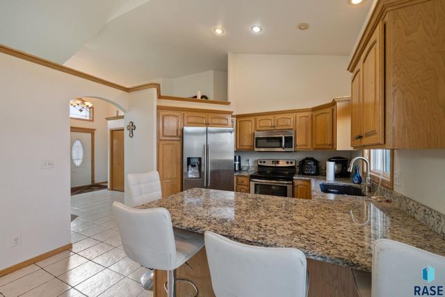 3008 W Courtyard Ln Lane, Sioux Falls, SD 57108