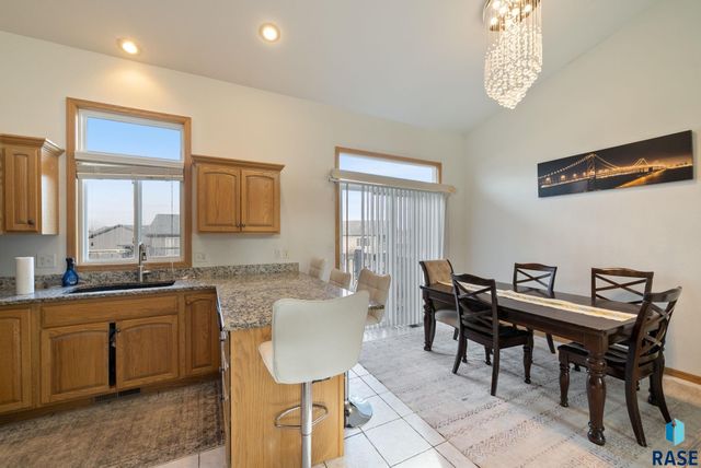 3008 W Courtyard Ln Lane, Sioux Falls, SD 57108