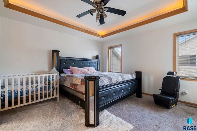 3008 W Courtyard Ln Lane, Sioux Falls, SD 57108