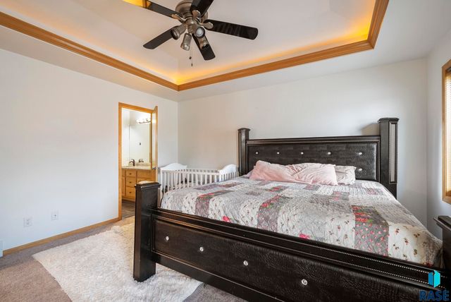 3008 W Courtyard Ln Lane, Sioux Falls, SD 57108