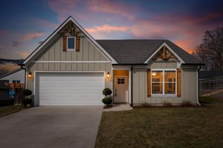 12195 Avery Place, Soddy Daisy, TN 37379