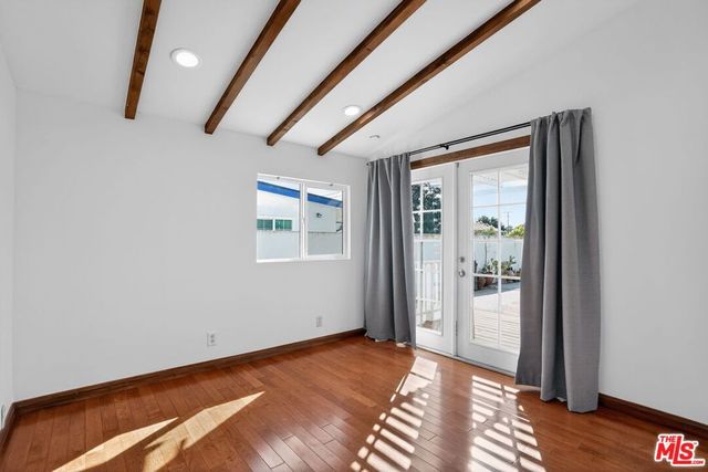 4055 Moore Street, Los Angeles, CA 90066