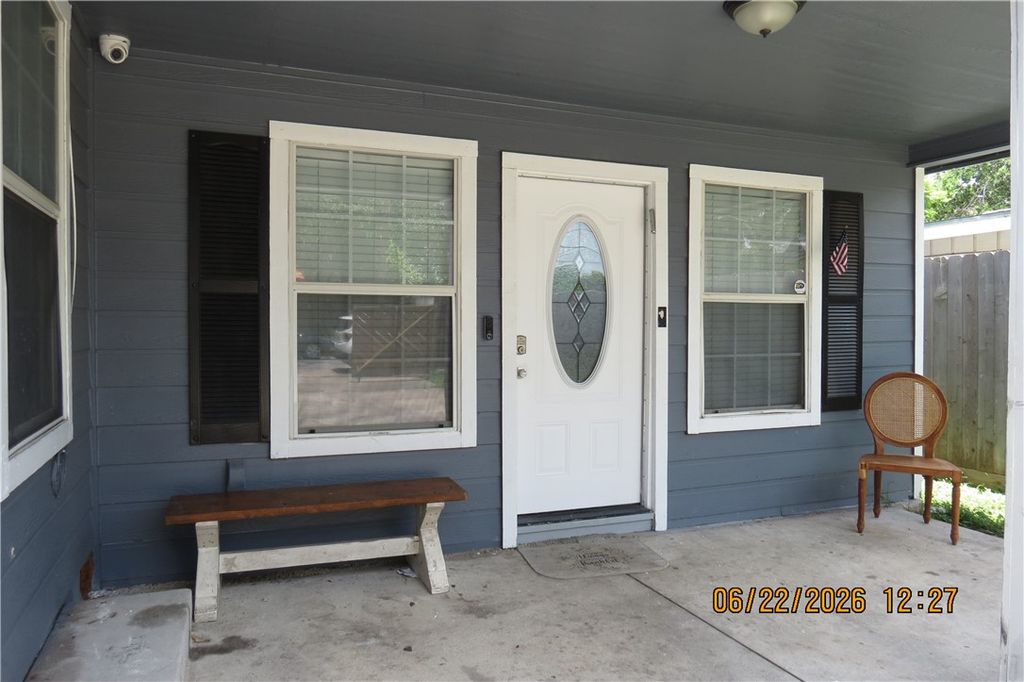 4234 Green Grove Dr, Corpus Christi, TX 78415 — photo 2