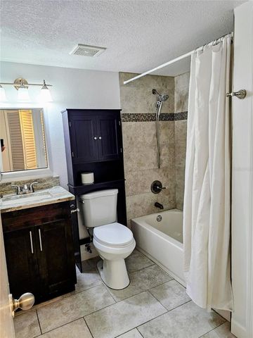 3128 W VARN AVENUE, Tampa, FL 33611