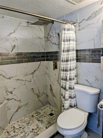 3128 W VARN AVENUE, Tampa, FL 33611