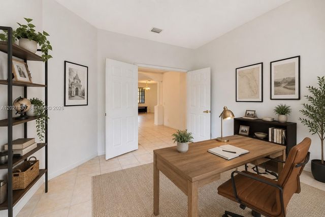 1695 Passion Vine Cir 22-1, Weston, FL 33326