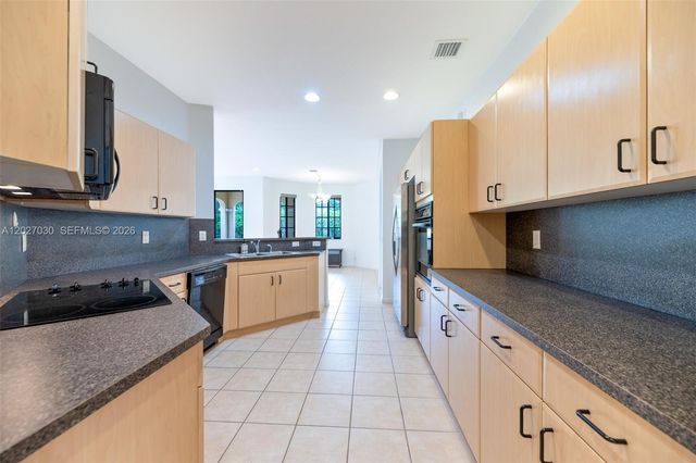1695 Passion Vine Cir 22-1, Weston, FL 33326