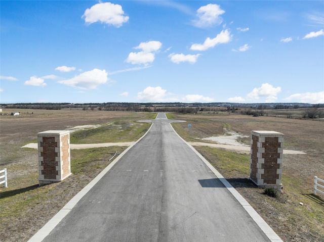 2558 E FM 487, Jarrell, TX 76537