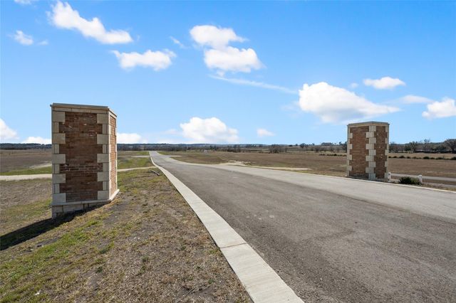2558 E FM 487, Jarrell, TX 76537