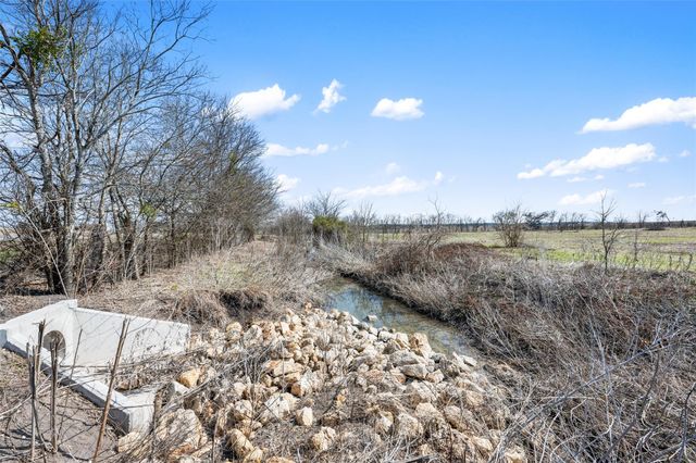 2558 E FM 487, Jarrell, TX 76537