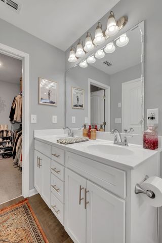 744 Garland Dr, Hermitage, TN 37076