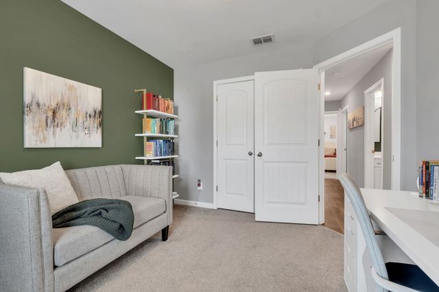 744 Garland Dr, Hermitage, TN 37076