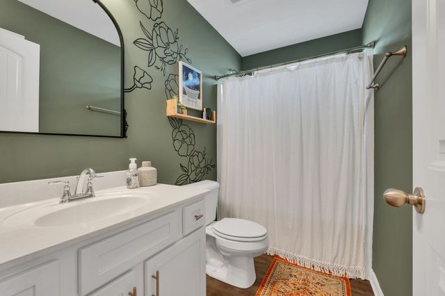 744 Garland Dr, Hermitage, TN 37076