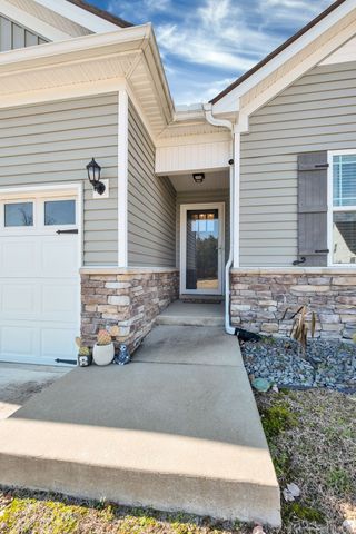 744 Garland Dr, Hermitage, TN 37076