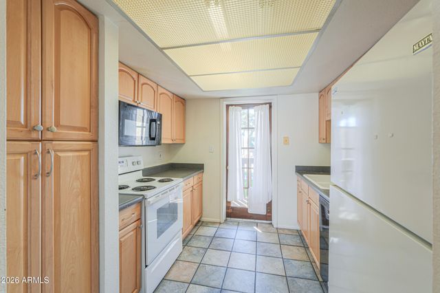 1927 E HAMPTON Avenue 258, Mesa, AZ 85204