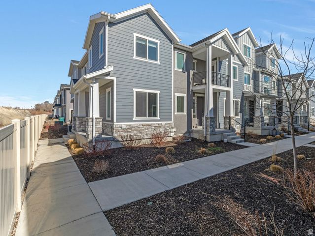 15022 S WILD HORSE WAY, Bluffdale, UT 84065