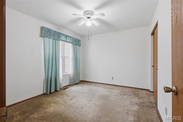 1052 Boggan Place, Hazelwood, MO 63031