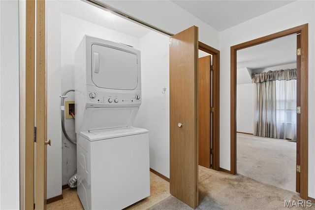 1052 Boggan Place, Hazelwood, MO 63031