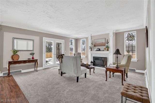 9461 Whalers Cove, Mentor, OH 44060