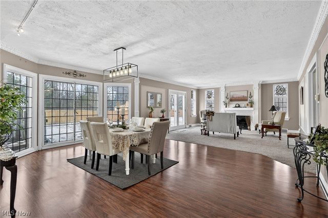 9461 Whalers Cove, Mentor, OH 44060