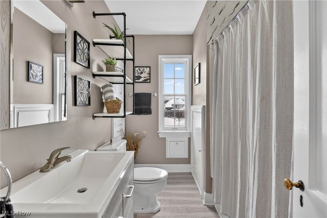 9461 Whalers Cove, Mentor, OH 44060