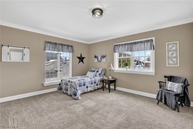 9461 Whalers Cove, Mentor, OH 44060