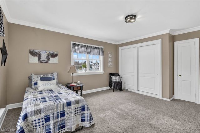 9461 Whalers Cove, Mentor, OH 44060