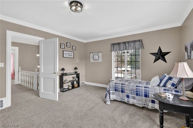 9461 Whalers Cove, Mentor, OH 44060