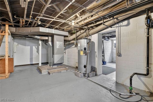 9461 Whalers Cove, Mentor, OH 44060