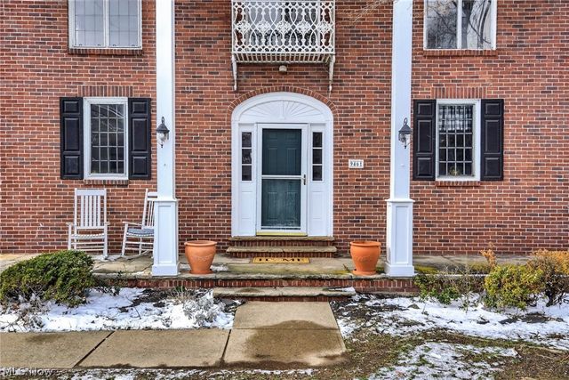 9461 Whalers Cove, Mentor, OH 44060