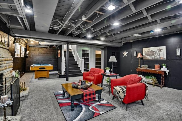 9461 Whalers Cove, Mentor, OH 44060