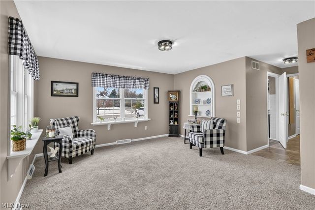 9461 Whalers Cove, Mentor, OH 44060