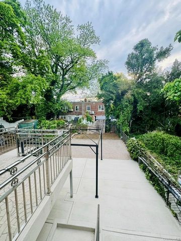 59-32 164th Street, Fresh Meadows, NY 11365