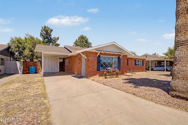 3616 W STELLA Lane, Phoenix, AZ 85019