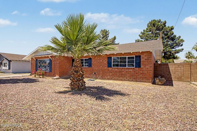 3616 W STELLA Lane, Phoenix, AZ 85019