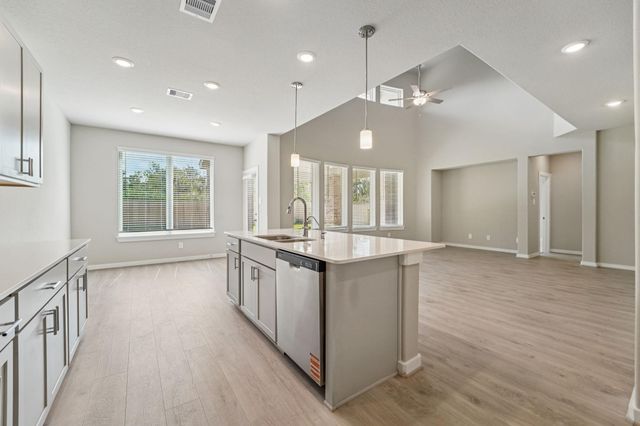 5214 Great Oaks Drive, Pearland, TX 77584