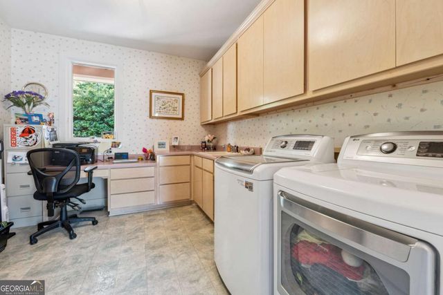 2917 Pointe Drive, Gainesville, GA 30506