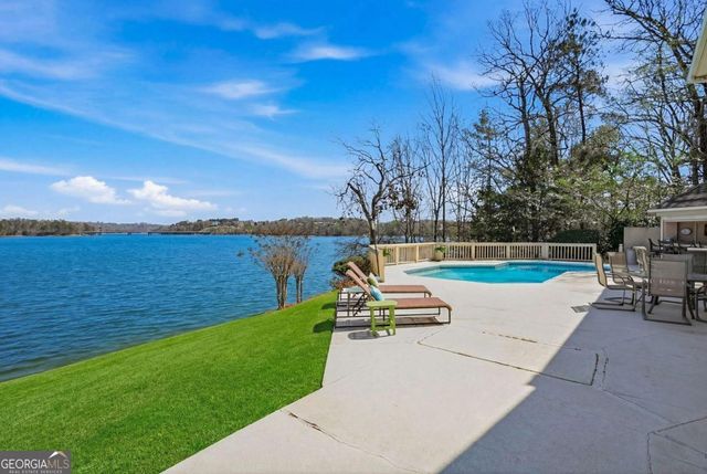 2917 Pointe Drive, Gainesville, GA 30506