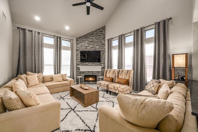 1055 Crystal Lake Drive, Frisco, TX 75036