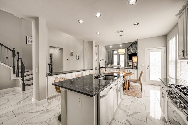 1055 Crystal Lake Drive, Frisco, TX 75036