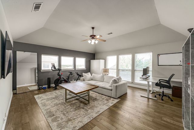 1055 Crystal Lake Drive, Frisco, TX 75036