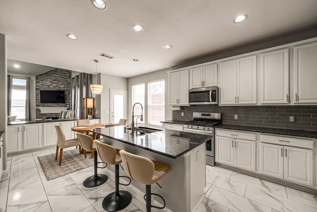 1055 Crystal Lake Drive, Frisco, TX 75036