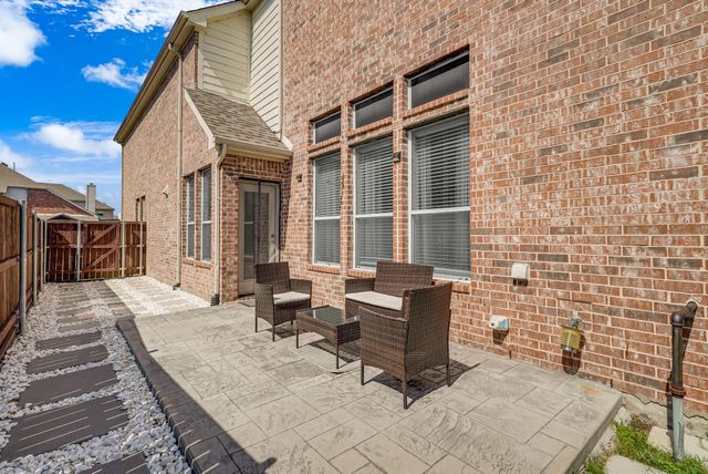 1055 Crystal Lake Drive, Frisco, TX 75036