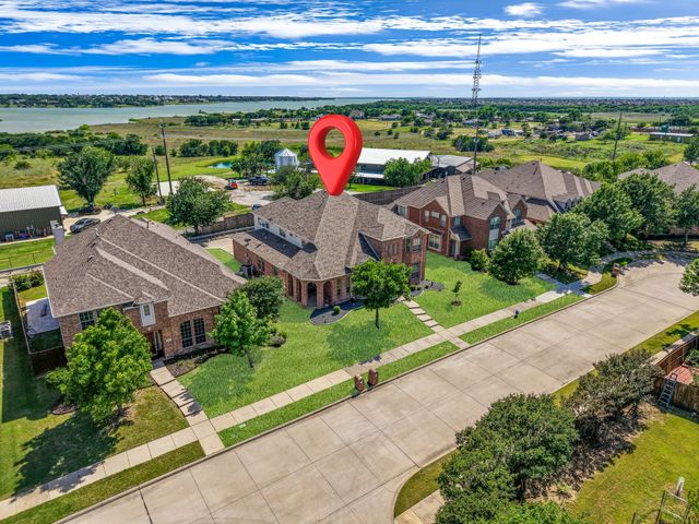 1055 Crystal Lake Drive, Frisco, TX 75036