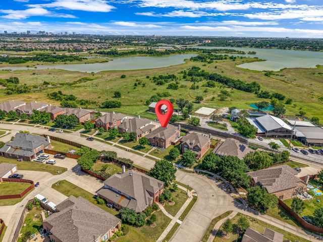 1055 Crystal Lake Drive, Frisco, TX 75036