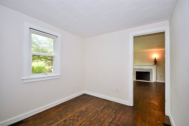 12 Lake Rd E, Yarmouth, MA 02673