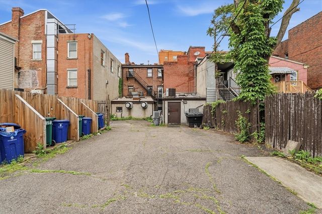 2104 E Carson St, South Side, PA 15203