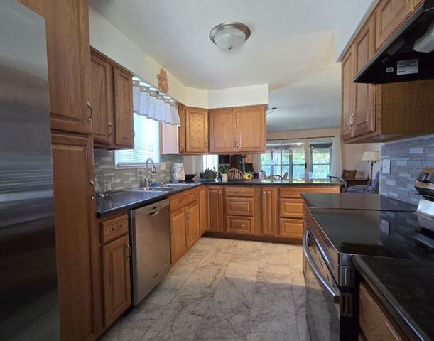 5246 Green Meadow Road Q, Kalamazoo, MI 49009