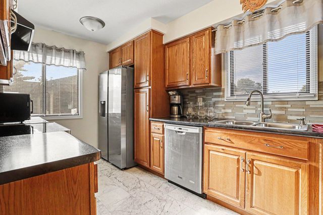 5246 Green Meadow Road Q, Kalamazoo, MI 49009