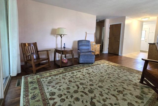 5246 Green Meadow Road Q, Kalamazoo, MI 49009